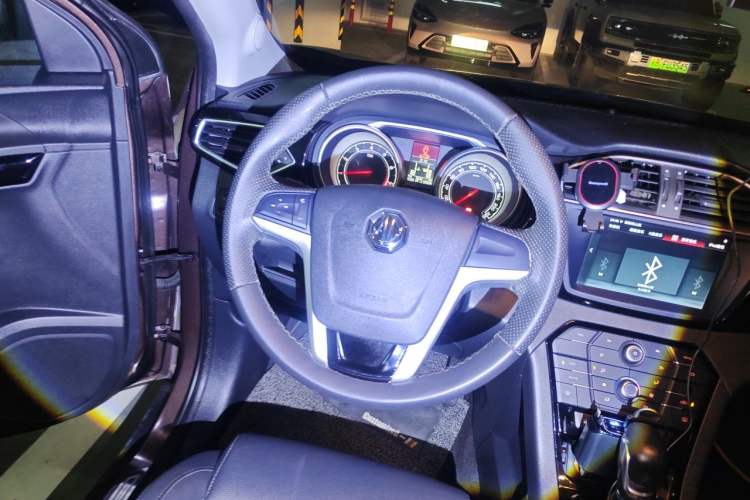 Used MG GS 2016 1.5TGI TST Luxury Edition Steering Wheel