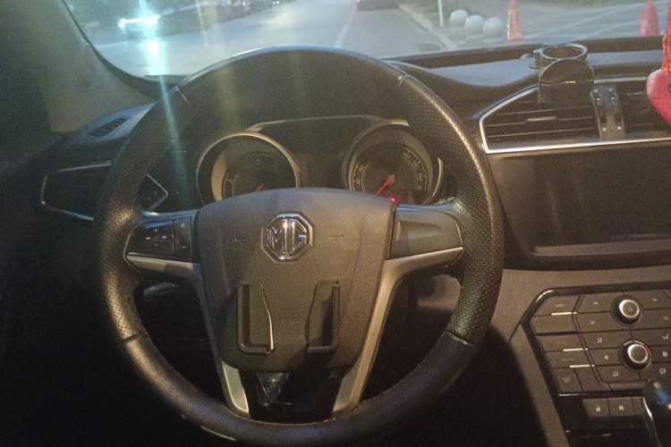 Used MG GS 2016 1.5TGI TST Luxury Edition Steering Wheel
