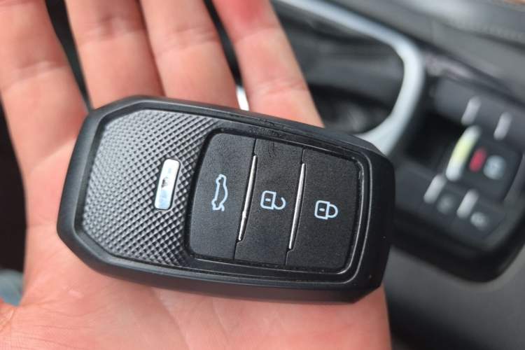 Used MG GS 2016 1.5TGI TST Luxury Edition Vehicle Key