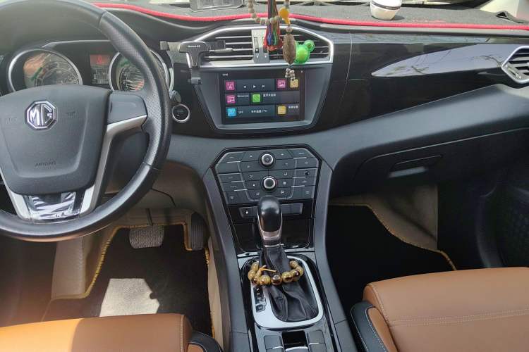 Used MG GS 2016 1.5TGI TST Luxury Edition Audio And AC Panel