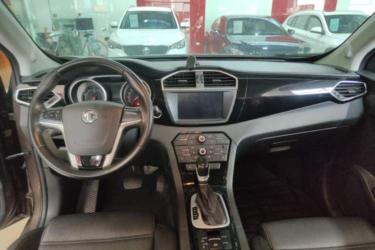 Used MG GS 2016 1.5TGI TST Luxury Edition Center Console