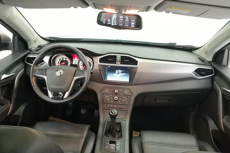 Used MG GS 2016 1.5TGI Manual Value Edition Center Console