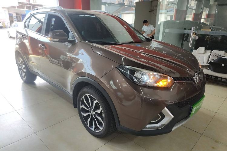 Used MG GS 2016 1.5TGI TST Luxury Edition Front Right 45 Deg