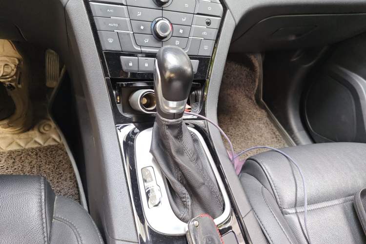 Used MG GS 2016 1.5TGI TST Luxury Edition Gear Lever