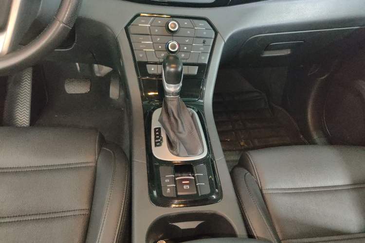 Used MG GS 2016 1.5TGI TST Luxury Edition Gear Lever