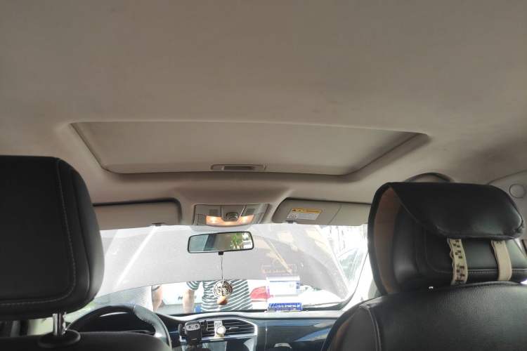 Used MG GS 2016 1.5TGI TST Luxury Edition Headliner