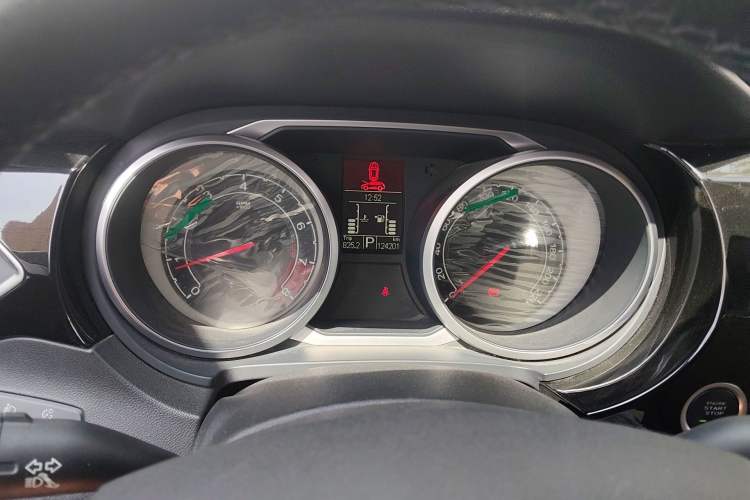 Used MG GS 2016 1.5TGI TST Luxury Edition Instrument Cluster