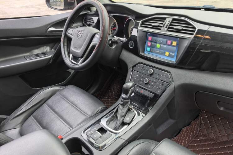 Used MG GS 2016 1.5TGI TST Luxury Edition Interior 2