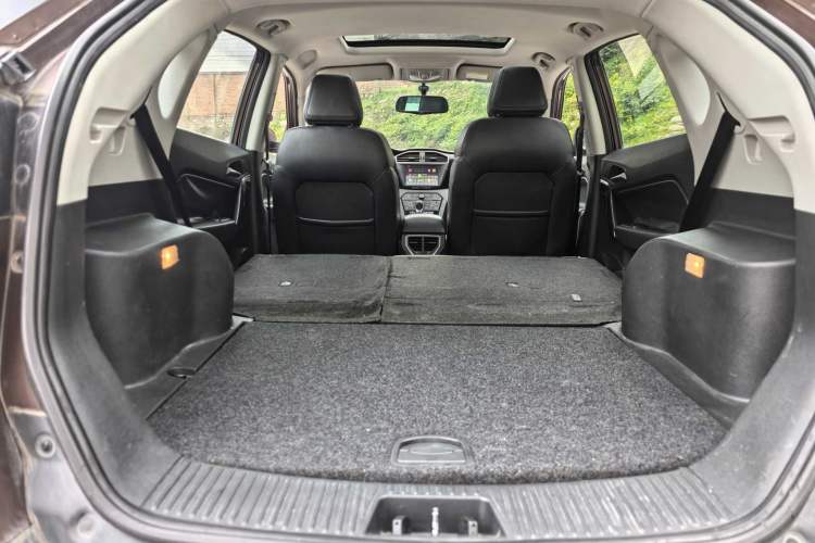 Used MG GS 2016 1.5TGI TST Luxury Edition Interior 7