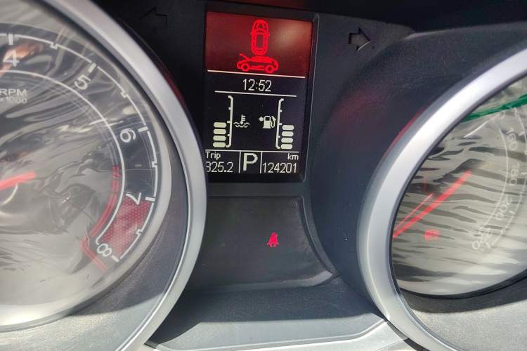 Used MG GS 2016 1.5TGI TST Luxury Edition Odometer Close Up