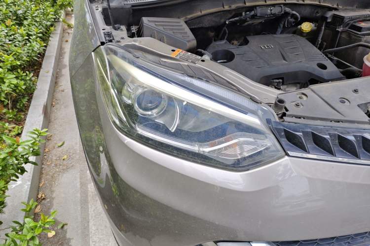 Used MG GS 2016 1.5TGI TST Luxury Edition Right Front Headlight
