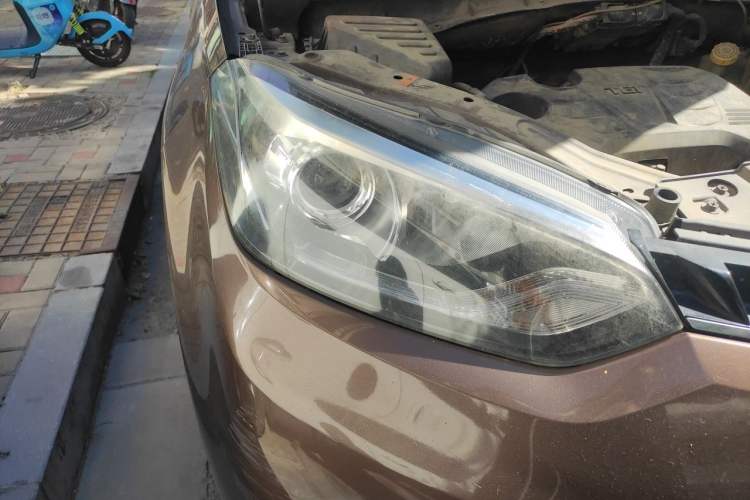 Used MG GS 2016 1.5TGI TST Luxury Edition Right Front Headlight