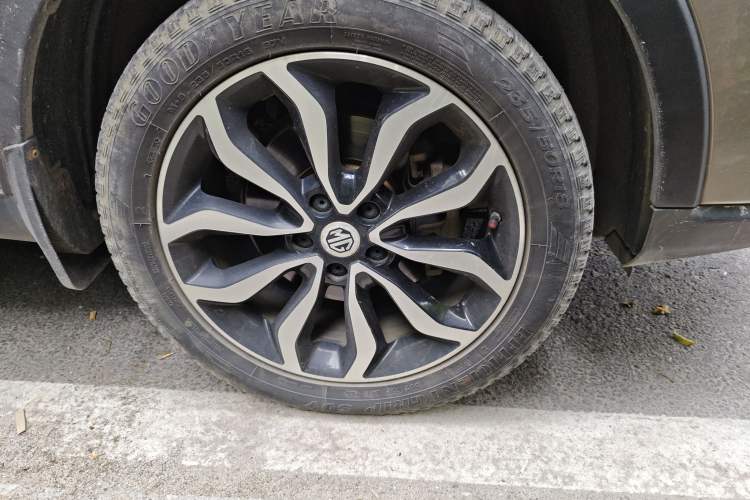 Used MG GS 2016 1.5TGI TST Luxury Edition Right Front Wheel Hub