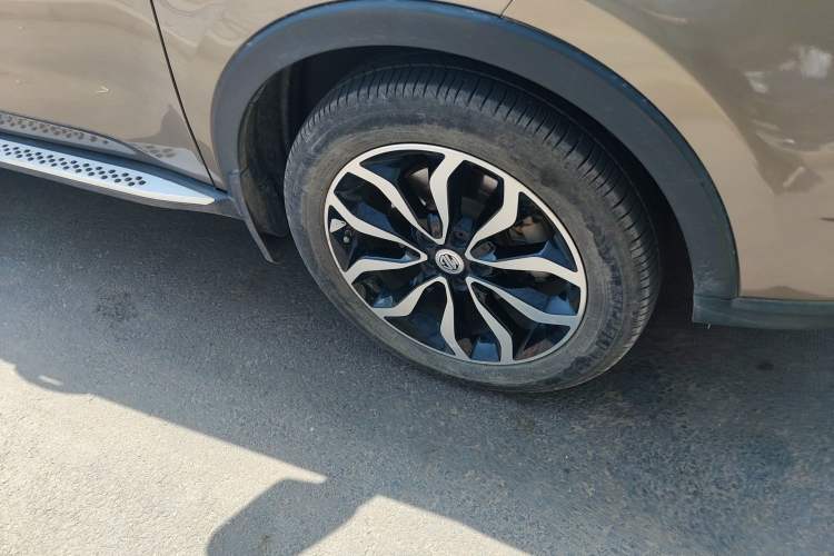 Used MG GS 2016 1.5TGI TST Luxury Edition Right Front Wheel Hub