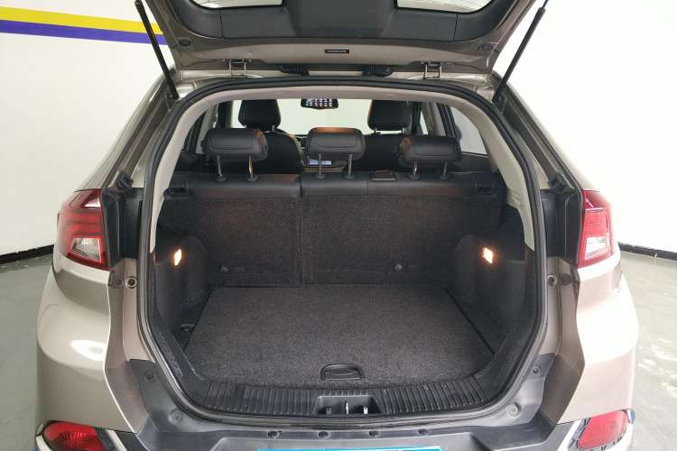Used MG GS 2016 1.5TGI Manual Value Edition Trunk