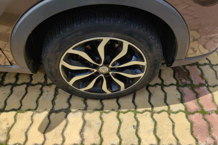 Used MG GS 2016 1.5TGI TST Luxury Edition Right Front Wheel Hub