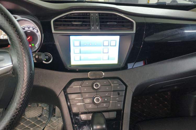 Used MG GS 2016 1.5TGI TST Luxury Edition Audio And AC Panel