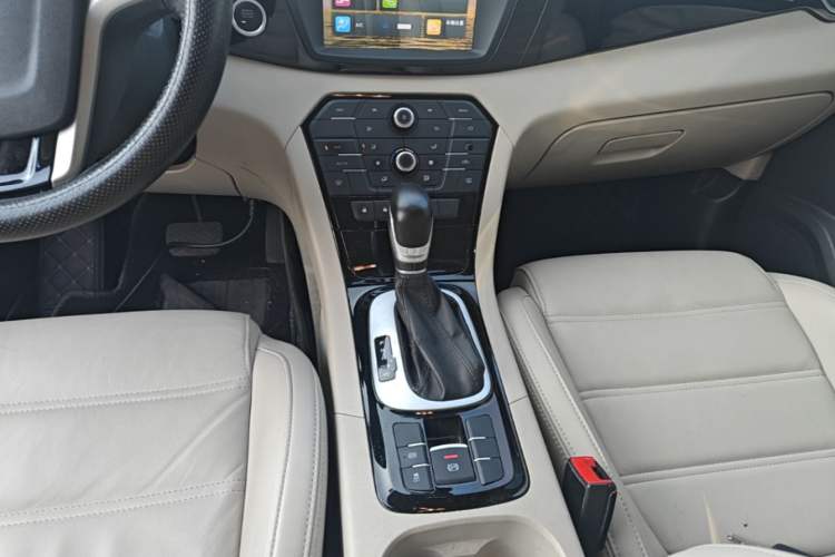 Used MG GS 2016 1.5TGI TST Luxury Edition Gear Lever