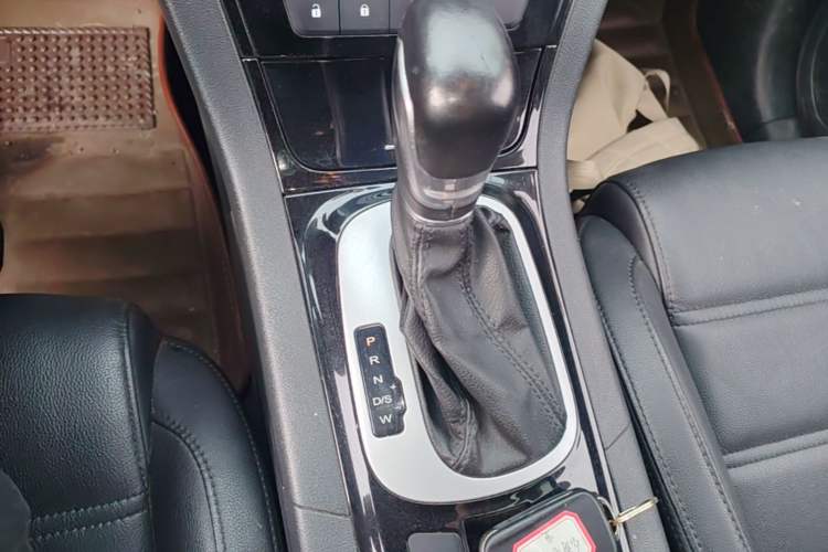 Used MG GS 2016 1.5TGI TST Luxury Edition Gear Lever