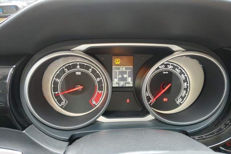 Used MG GS 2016 2.0TGI TST Four-Wheel Drive Flagship Edition Instrument Cluster