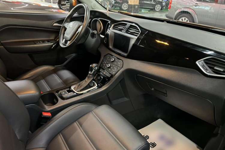 Used MG GS 2016 1.5TGI TST Luxury Edition Interior 3