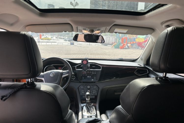Used MG GS 2016 1.5TGI TST Luxury Edition Interior 6