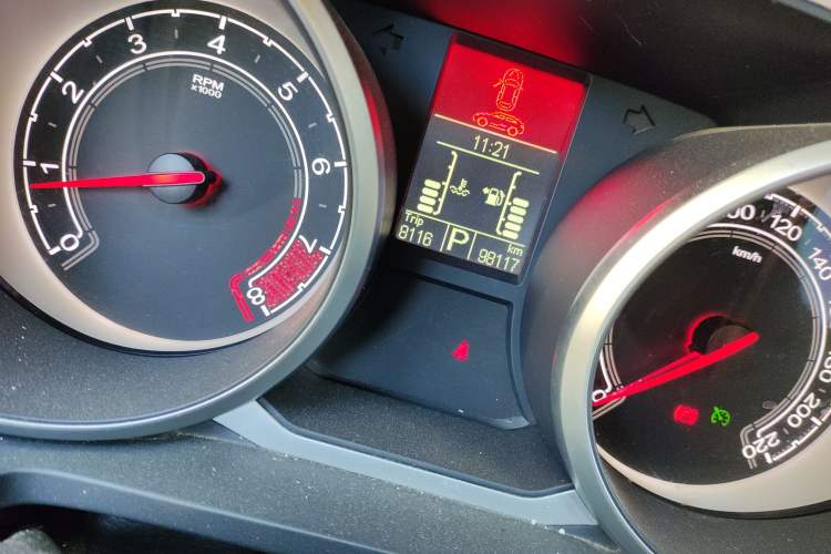 Used MG GS 2016 1.5TGI TST Luxury Edition Odometer Close Up