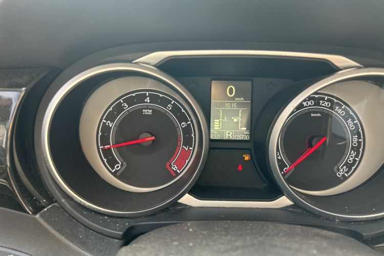 Used MG GS 2016 1.5TGI TST Luxury Edition Odometer Close Up