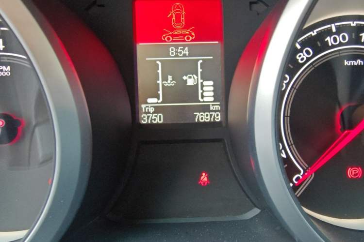 Used MG GS 2016 1.5TGI Manual Value Edition Odometer Close Up