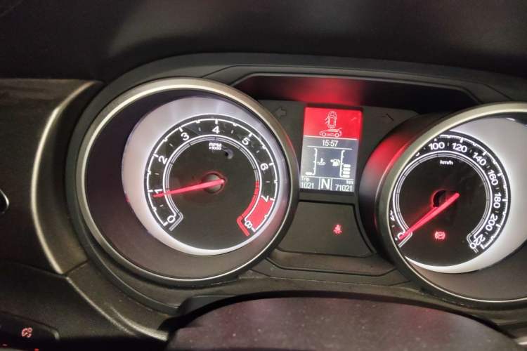 Used MG GS 2016 1.5TGI TST Elite Edition Odometer Close Up