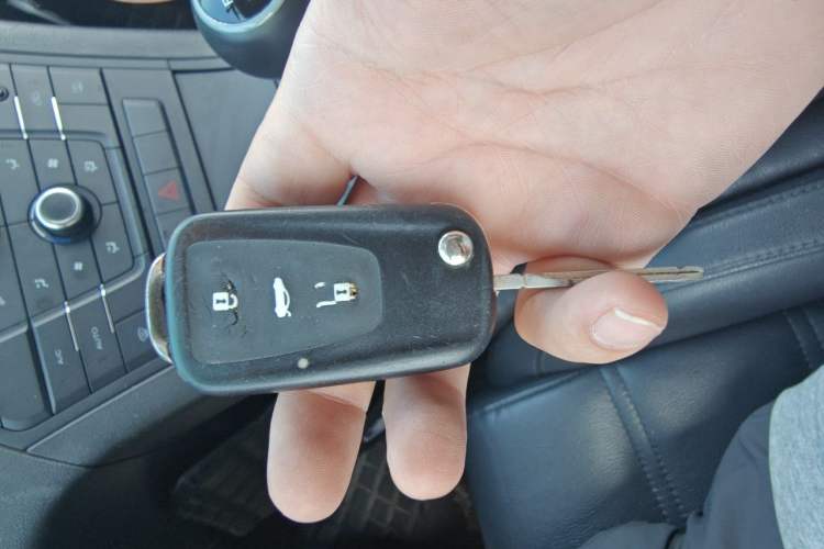 Used MG GS 2016 1.5TGI Manual Value Edition Vehicle Key