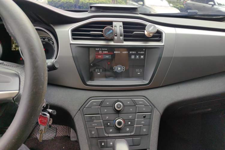 Used MG GS 2016 1.5TGI TST Elite Edition Audio And AC Panel