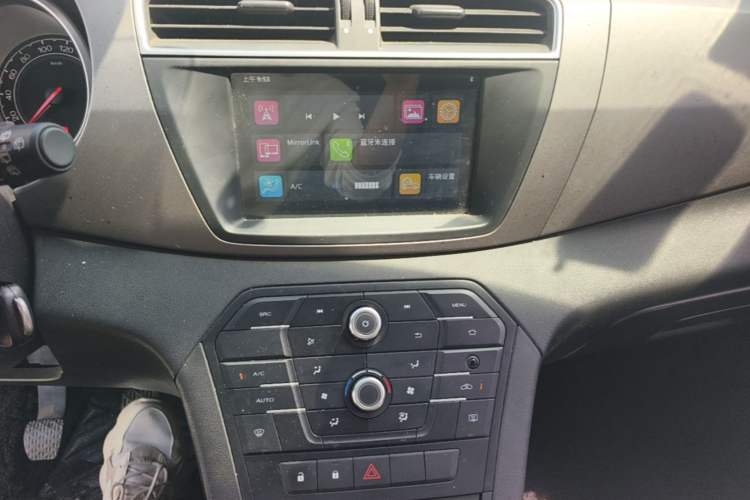 Used MG GS 2016 1.5TGI Manual Value Edition Audio And AC Panel