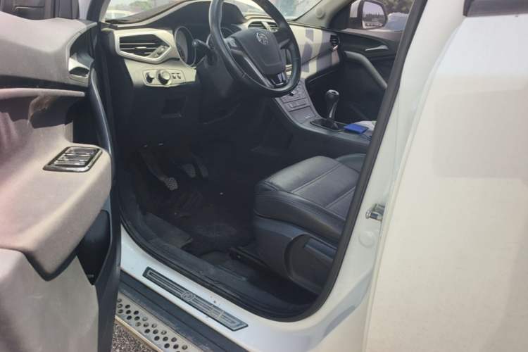 Used MG GS 2016 1.5TGI Manual Value Edition Driver Seat