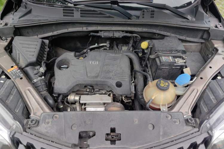 Used MG GS 2016 1.5TGI TST Elite Edition Engine Bay