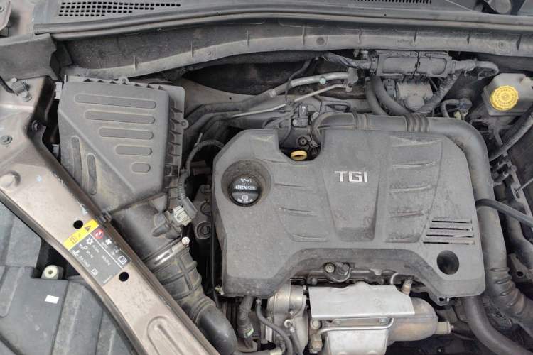 Used MG GS 2016 1.5TGI TST Elite Edition Engine Bay Right