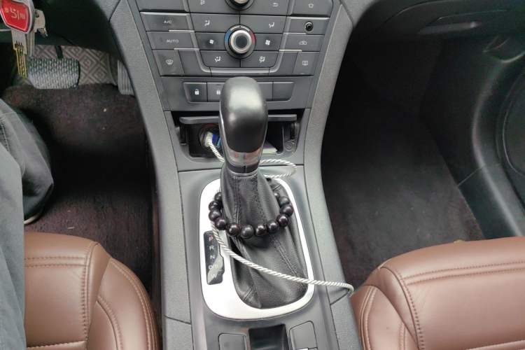 Used MG GS 2016 1.5TGI TST Elite Edition Gear Lever