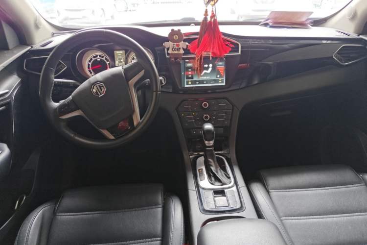 Used MG GS 2016 1.5TGI TST Luxury Edition Center Console
