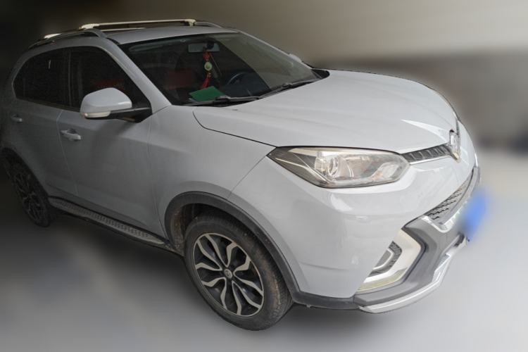 Used MG GS 2016 1.5TGI TST Luxury Edition Front Right 45 Deg
