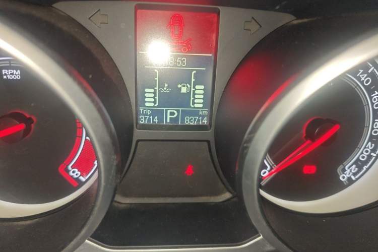 Used MG GS 2016 2.0TGI TST Luxury Edition Odometer Close Up