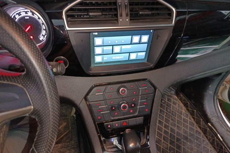 Used MG GS 2016 1.5TGI TST Luxury Edition Audio And AC Panel