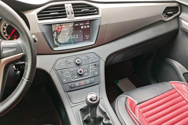 Used MG GS 2016 1.5TGI Manual Value Edition Audio And AC Panel