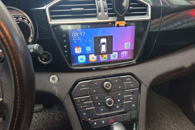 Used MG GS 2016 1.5TGI TST Luxury Edition Audio And AC Panel