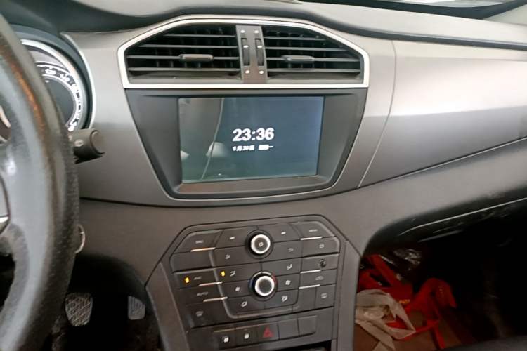 Used MG GS 2016 1.5TGI Manual Trend Edition Audio And AC Panel
