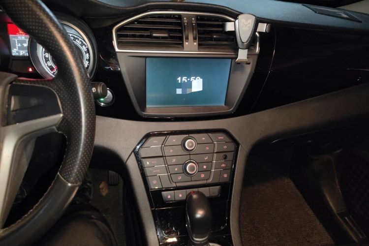 Used MG GS 2016 1.5TGI TST Luxury Edition Audio And AC Panel