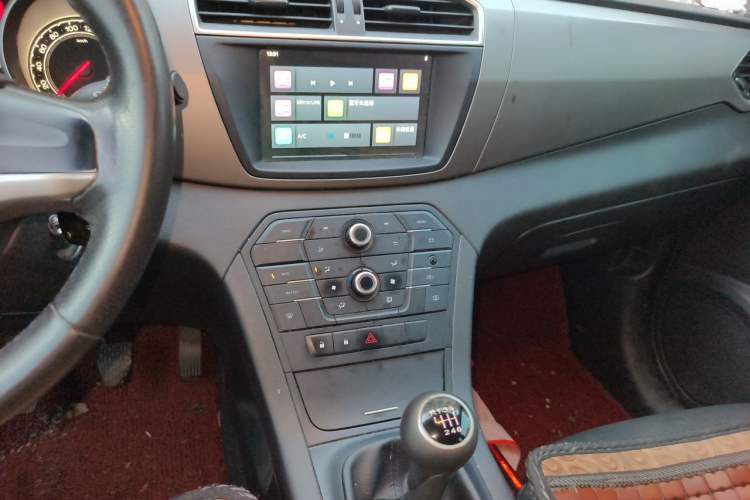 Used MG GS 2016 1.5TGI Manual Value Edition Audio And AC Panel