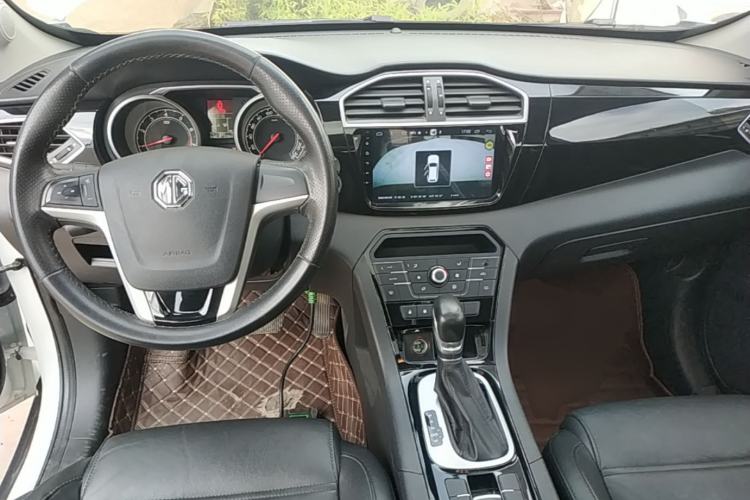 Used MG GS 2016 1.5TGI TST Luxury Edition Center Console