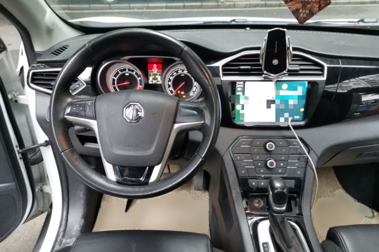 Used MG GS 2016 1.5TGI TST Luxury Edition Center Console