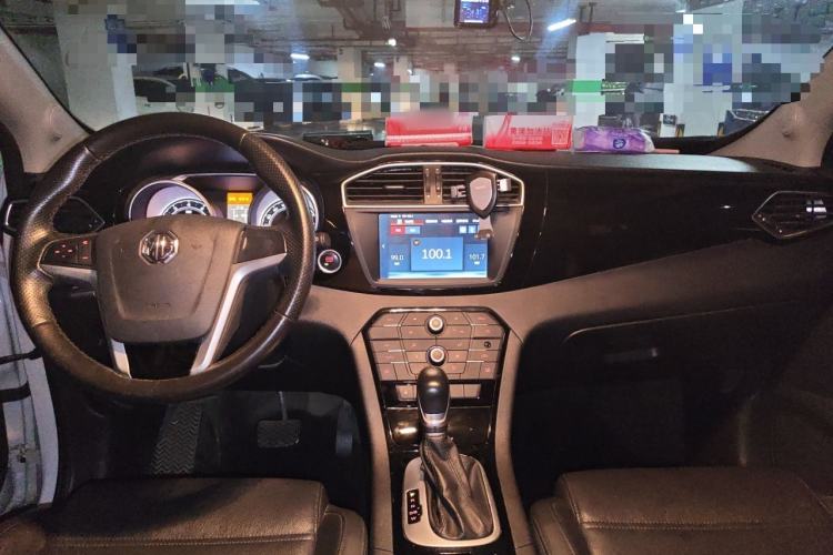 Used MG GS 2016 1.5TGI TST Luxury Edition Center Console