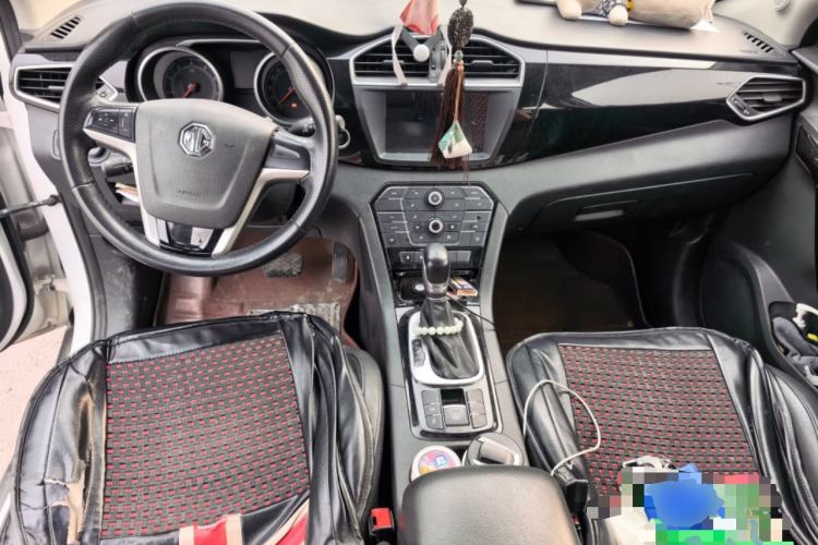 Used MG GS 2016 1.5TGI TST Luxury Edition Center Console